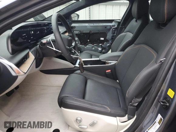 2024 Lucid Air Touring z VIN 50EA1TEA0RA003343, wystawiony jako Copart lot #86323884 z przebiegiem 3630 mil mil oraz Szkody całkowita. Historia ofert i sprzedaży dostępna na DreamBid. Obrazek 7.