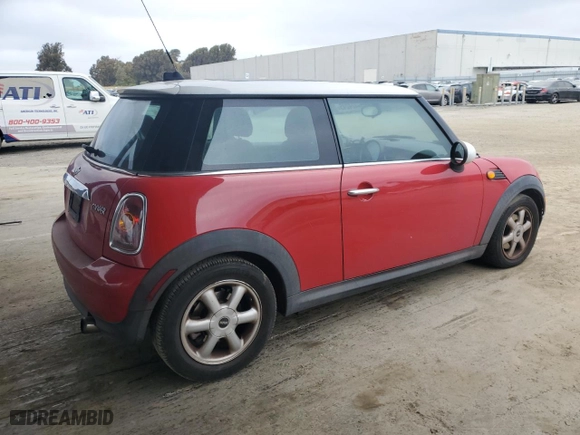 2010 MINI Cooper Hardtop with VIN WMWMF3C52ATZ63438, listed as a Copart auction lot 54424245 with 107,201 mi miles and Clean Title. Bid and sale history available at carsss.com. Image 3.
