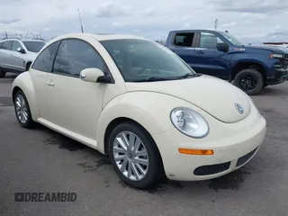 2008 Volkswagen New Beetle Coupe S with VIN 3VWRW31C58M523746, listed as a IAAI auction lot 41784710 with 116,222 mi miles. Bid and sale history available at carsss.com. Image 1.