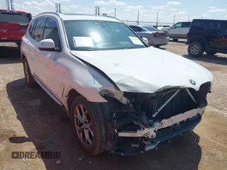 2021 BMW X3 sDrive30i z VIN 5UXTY3C0XM9E41981, wystawiony jako IAAI lot #42138009 z przebiegiem 55 476 mil mil oraz . Historia ofert i sprzedaży dostępna na DreamBid. Obrazek 1.