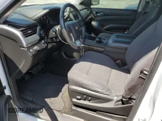2017 Chevrolet Suburban LS с VIN 1GNSCGKC8HR305762, выставлен на аукционе Copart как лот 57514275 с пробегом 111 928 миль миль и Списание • Salvage title. История ставок и продаж доступна на DreamBid. Изображение 7.