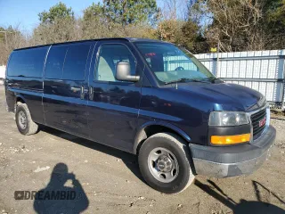 2008 GMC Savana with VIN 1GJHG39K381127764, listed as a Copart auction lot 47030445 with 117,281 mi miles and Salvage Title. Bid and sale history available at carsss.com. Image 4.