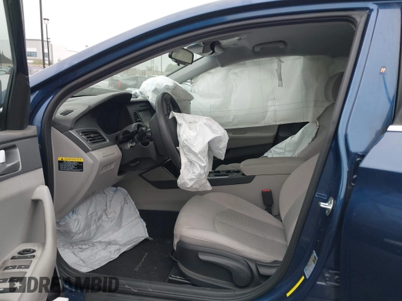 2017 Hyundai Sonata 2.4L with VIN 5NPE24AF9HH578638, listed as a IAAI auction lot 42100003 with 20,261 mi miles and . Bid and sale history available at DreamBid. Image 5.