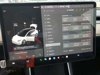2020 Tesla Model 3 Standard Range Plus z VIN 5YJ3E1EA9LF661702, wystawiony jako Copart lot #55533725 z przebiegiem 66 286 mil mil oraz Szkoda całkowita • Salvage title. Historia ofert i sprzedaży dostępna na DreamBid. Obrazek 9.