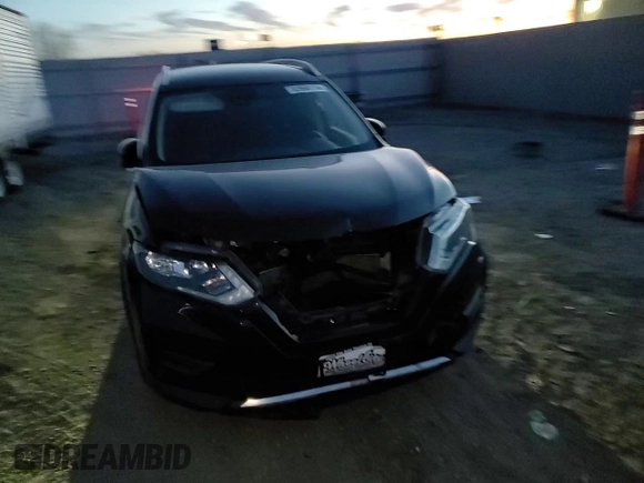 2020 Nissan Rogue SV z VIN JN8AT2MT0LW039933, wystawiony jako Copart lot #82668114 z przebiegiem 95 845 mil mil oraz Szkoda całkowita • Salvage title. Historia ofert i sprzedaży dostępna na DreamBid. Obrazek 12.
