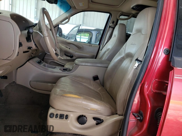2002 Ford Expedition Eddie Bauer with VIN 1FMFU18L32LA46941, listed as a Copart auction lot 56998815 with 258,931 mi miles and Salvage title. Bid and sale history available at DreamBid. Image 7.