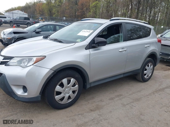 2015 Toyota RAV4 LE with VIN 2T3BFREV0FW407207, listed as a IAAI auction lot 42013048 with 212,301 mi miles. Bid and sale history available at carsss.com. Image 2.