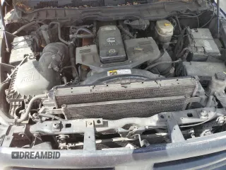 2018 Ram 3500 Tradesman z VIN 3C63RRGL9JG238912, wystawiony jako Copart lot #61131855 z przebiegiem 621 369 mil mil oraz Czysty tytuł • Clean title. Historia ofert i sprzedaży dostępna na DreamBid. Obrazek 11.