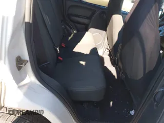 2004 Jeep Liberty Sport with VIN 1J4GL48K24W303510, listed as a IAAI auction lot 41660788 with 178,067 mi miles. Bid and sale history available at carsss.com. Image 8.
