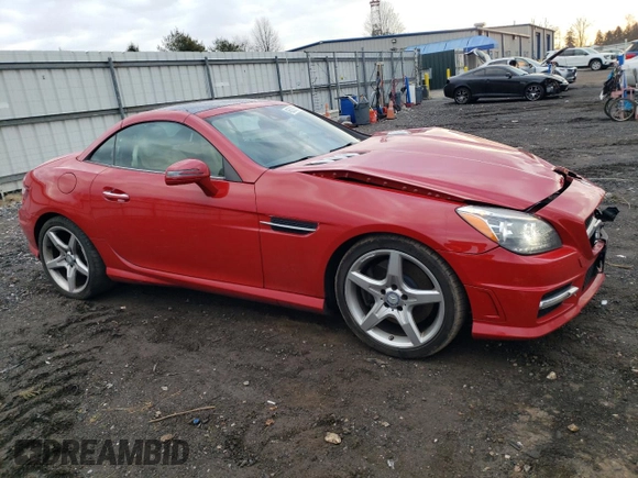 2016 Mercedes-Benz SLK 300 z VIN WDDPK3JAXGF125117, wystawiony jako Copart lot #43603875 z przebiegiem 100 376 mil mil oraz Szkoda całkowita • Salvage title. Historia ofert i sprzedaży dostępna na DreamBid. Obrazek 4.