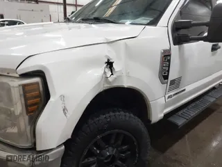 2019 Ford Super Duty F-250 SRW XL with VIN 1FT7W2BTXKEC83691, listed as a IAAI auction lot 41974771 with 139,673 mi miles. Bid and sale history available at carsss.com. Image 6.