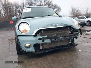 2012 MINI Hardtop with VIN WMWSU3C54CT541901, listed as a IAAI auction lot 41169297 with 147,677 mi miles and . Bid and sale history available at DreamBid. Image 6.
