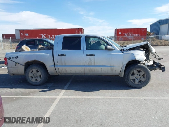 2005 Dodge Dakota SLT with VIN 1D7HW48N45S127702, listed as a IAAI auction lot 41492769 with Not Provided miles. Bid and sale history available at carsss.com. Image 14.