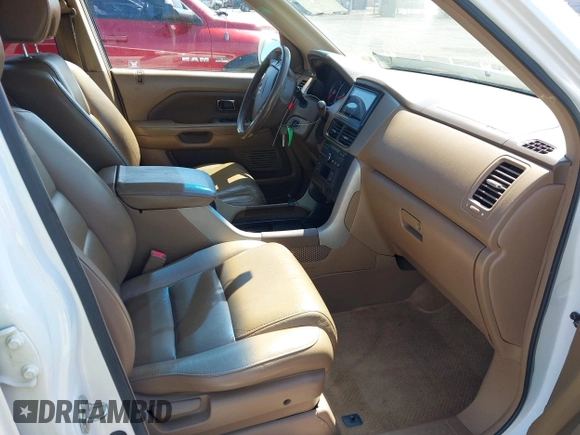 2007 Honda Pilot EX-L with VIN 2HKYF185X7H515012, listed as a IAAI auction lot 41914750 with 231,177 mi miles. Bid and sale history available at carsss.com. Image 5.