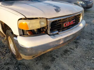 2003 GMC Yukon SLT with VIN 1GKEC13Z43J102238, listed as a IAAI auction lot 41618837 with 371,562 mi miles. Bid and sale history available at carsss.com. Image 12.