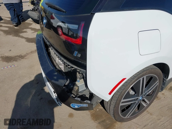 2017 BMW i3 z VIN WBY1Z8C31HV894473, wystawiony jako IAAI lot #41870525 z przebiegiem 96 414 mil mil oraz . Historia ofert i sprzedaży dostępna na DreamBid. Obrazek 6.