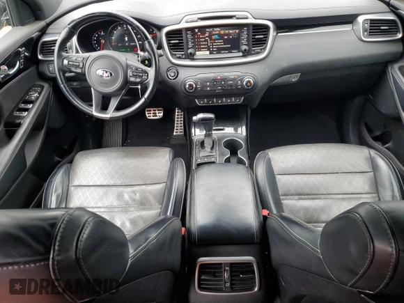 2016 Kia Sorento SX z VIN 5XYPKDA51GG152979, wystawiony jako Copart lot #57942165 z przebiegiem 189 283 mil mil oraz Szkoda całkowita • Salvage title. Historia ofert i sprzedaży dostępna na DreamBid. Obrazek 8.