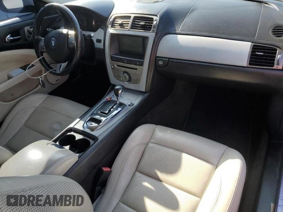 2008 Jaguar XK with VIN SAJWA43B985B23651, listed as a Copart auction lot 54621835 with 145,429 mi miles and Clean Title. Bid and sale history available at DreamBid. Image 8.