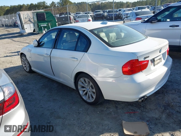 2011 BMW 3 Series 328i with VIN WBAPH7C57BE675578, listed as a IAAI auction lot 41844032 with 57,324 mi miles. Bid and sale history available at carsss.com. Image 3.
