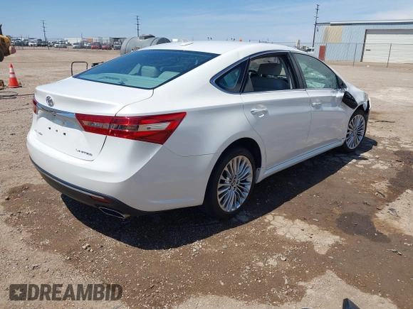 2018 Toyota Avalon XLE with VIN 4T1BK1EB3JU275676, listed as a IAAI auction lot 42045852 with 17,015 mi miles. Bid and sale history available at carsss.com. Image 4.
