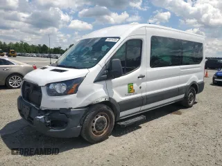 2022 Ford Transit Passenger XL z VIN 1FBAX2C85NKA59476, wystawiony jako Copart lot #49974725 z przebiegiem 53 135 mil mil oraz Szkody całkowita. Historia ofert i sprzedaży dostępna na DreamBid. Obrazek 1.