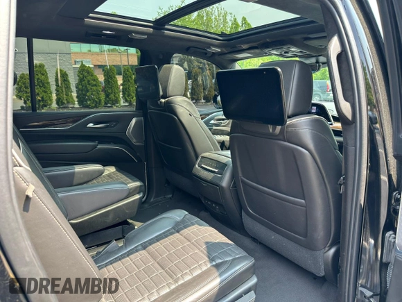 2021 Cadillac Escalade ESV 4WD Premium Luxury Platinum z VIN 1GYS4MKL8MR367932, wystawiony jako Copart lot #60240855 z przebiegiem 182 308 mil mil oraz Czysty tytuł • Clean title. Historia ofert i sprzedaży dostępna na DreamBid. Obrazek 12.