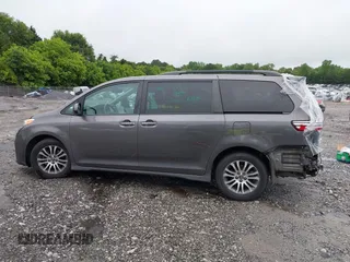 2018 Toyota Sienna XLE Auto Access Seat with VIN 5TDYZ3DCXJS907898, listed as a IAAI auction lot 42346946 with 119,903 mi miles and . Bid and sale history available at DreamBid. Image 15.
