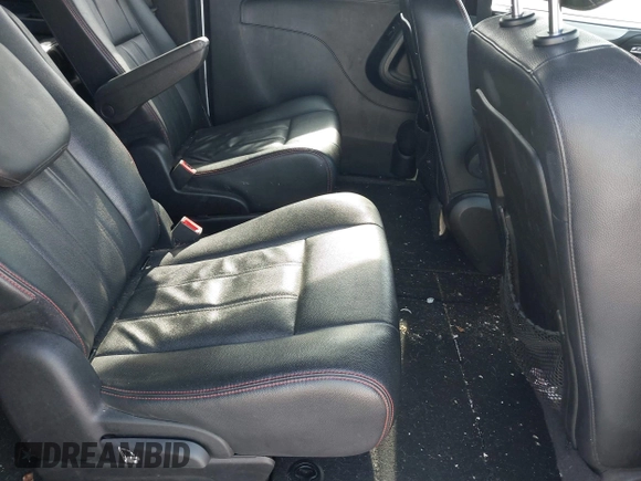 2016 Dodge Grand Caravan R/T with VIN 2C4RDGEG0GR322373, listed as a IAAI auction lot 42100479 with 185,000 mi miles and . Bid and sale history available at DreamBid. Image 8.