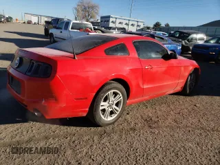 2014 Ford Mustang V6 z VIN 1ZVBP8AM5E5276735, wystawiony jako Copart lot #88933725 z przebiegiem 139 388 mil mil oraz Szkoda całkowita • Salvage title. Historia ofert i sprzedaży dostępna na DreamBid. Obrazek 3.