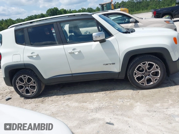 2016 Jeep Renegade Limited z VIN ZACCJADT5GPC65781, wystawiony jako IAAI lot #42424514 z przebiegiem 166 180 mil mil oraz . Historia ofert i sprzedaży dostępna na DreamBid. Obrazek 4.