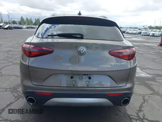 2019 Alfa Romeo Stelvio z VIN ZASPAJAN2K7C48523, wystawiony jako IAAI lot #42246378 z przebiegiem 46 546 mil mil oraz . Historia ofert i sprzedaży dostępna na DreamBid. Obrazek 16.