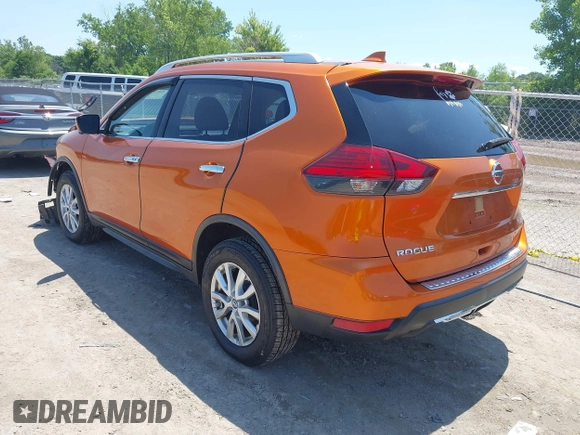 2017 Nissan Rogue S z VIN JN8AT2MVXHW021187, wystawiony jako IAAI lot #42645423 z przebiegiem 78 128 mil mil oraz . Historia ofert i sprzedaży dostępna na DreamBid. Obrazek 3.
