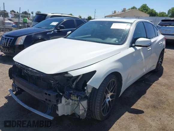2014 Infiniti Q50 Hybrid Premium z VIN JN1AV7AP3EM690226, wystawiony jako IAAI lot #42259111 z przebiegiem 140 424 mil mil oraz . Historia ofert i sprzedaży dostępna na DreamBid. Obrazek 2.