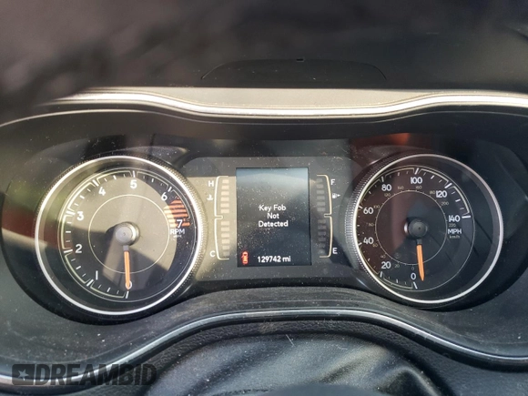 2020 Jeep Cherokee Latitude Plus with VIN 1C4PJLLBXLD581207, listed as a Copart auction lot 52283645 with 129,742 mi miles and Salvage Title. Bid and sale history available at carsss.com. Image 9.