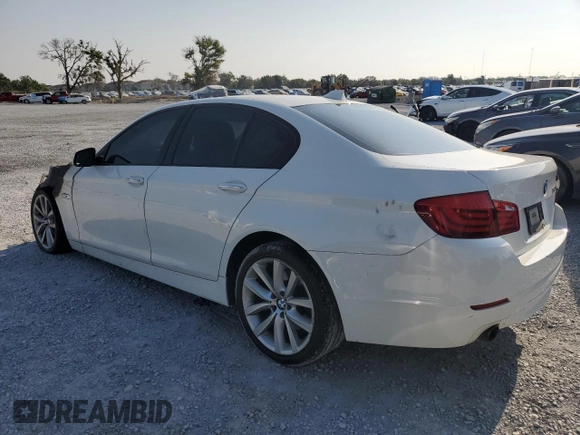 2011 BMW 5 Series 535i z VIN WBAFR7C55BC603380, wystawiony jako Copart lot #55961545 z przebiegiem Nie podano mil oraz Nie do naprawy • Non repairable. Historia ofert i sprzedaży dostępna na DreamBid. Obrazek 2.