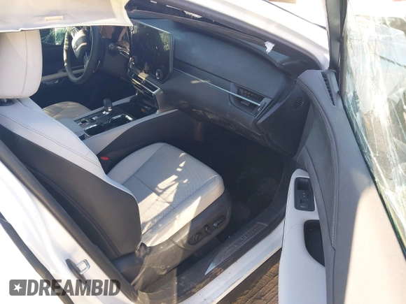 2024 Lexus RX 350h z VIN 2T2BBMCA3RC060822, wystawiony jako IAAI lot #40922424 z przebiegiem 838 mil mil oraz . Historia ofert i sprzedaży dostępna na DreamBid. Obrazek 5.