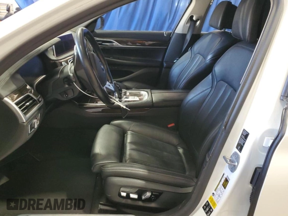 2020 BMW 7 Series 740i xDrive with VIN WBA7T4C05LGF97408, listed as a Copart auction lot 49415575 with 151,909 mi miles and Clean title. Bid and sale history available at DreamBid. Image 7.