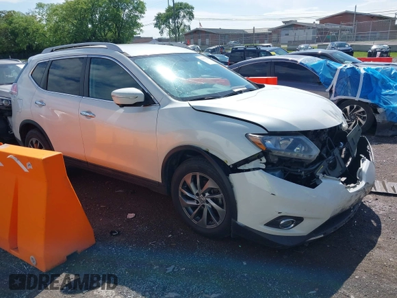 2015 Nissan Rogue SL with VIN 5N1AT2MV8FC823548, listed as a IAAI auction lot 42070704 with 125,331 mi miles. Bid and sale history available at carsss.com. Image 1.