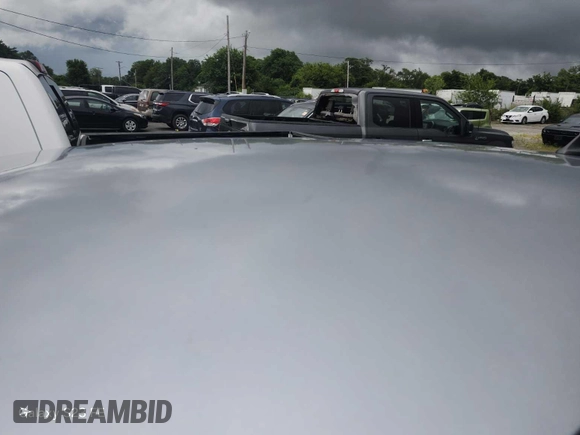 2022 Ford Escape SE z VIN 1FMCU0G67NUB33197, wystawiony jako IAAI lot #42846802 z przebiegiem 39 336 mil mil oraz . Historia ofert i sprzedaży dostępna na DreamBid. Obrazek 6.