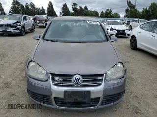 2008 Volkswagen R32 with VIN WVWKC71K28W019215, listed as a Copart auction lot 54602925 with 157,491 mi miles and Salvage Title. Bid and sale history available at DreamBid. Image 5.