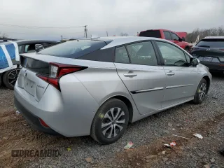 2020 Toyota Prius LE with VIN JTDL9RFU6L3016384, listed as a Copart auction lot 50052665 with Not Provided miles and Salvage Title. Bid and sale history available at DreamBid. Image 3.