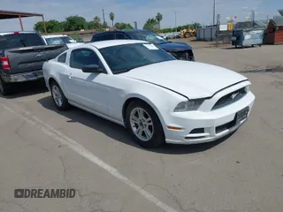 2014 Ford Mustang V6 with VIN 1ZVBP8AMXE5245688, listed as a IAAI auction lot 42074539 with 146,028 mi miles. Bid and sale history available at carsss.com. Image 1.