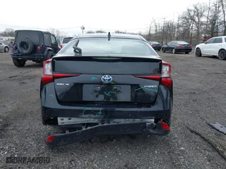 2022 Toyota Prius L Eco with VIN JTDKAMFUXN3174204, listed as a IAAI auction lot 41747089 with 79,531 mi miles. Bid and sale history available at carsss.com. Image 16.