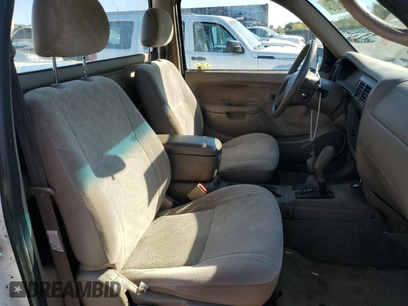 2001 Toyota Tacoma z VIN 5TEPM62N61Z861201, wystawiony jako Copart lot #73570734 z przebiegiem 194 870 mil mil oraz Czysty tytuł • Clean title. Historia ofert i sprzedaży dostępna na DreamBid. Obrazek 10.