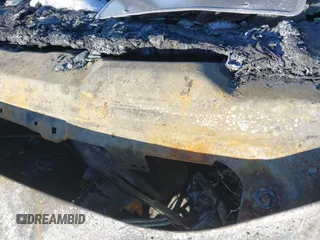 2015 Ford Transit Cargo с VIN 1FTNR1ZM0FKB02841, выставлен на аукционе IAAI как лот 41411200 с пробегом Не указан миль и . История ставок и продаж доступна на DreamBid. Изображение 9.