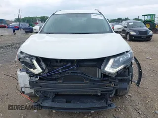 2017 Nissan Rogue SL with VIN JN8AT2MT9HW384613, listed as a IAAI auction lot 42452968 with 231,304 mi miles and . Bid and sale history available at DreamBid. Image 6.