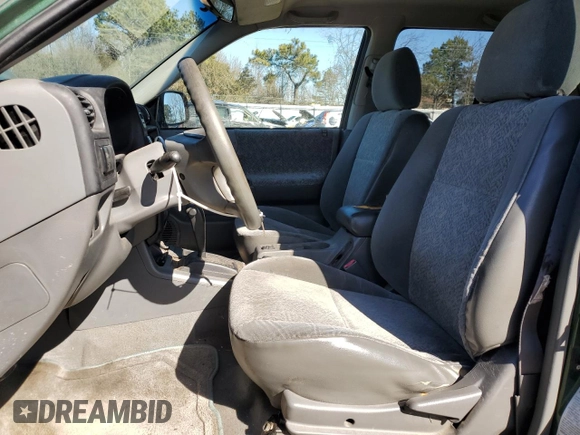 2002 Isuzu Rodeo S z VIN 4S2CK58W724334510, wystawiony jako Copart lot #45355875 z przebiegiem 121 884 mil mil oraz Tytuł czysty. Historia ofert i sprzedaży dostępna na DreamBid. Obrazek 7.