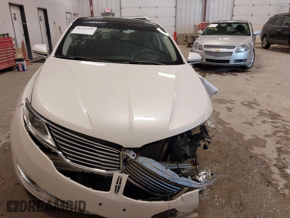 2016 Lincoln MKZ with VIN 3LN6L2JK0GR600486, listed as a IAAI auction lot 41943399 with 118,706 mi miles. Bid and sale history available at carsss.com. Image 13.