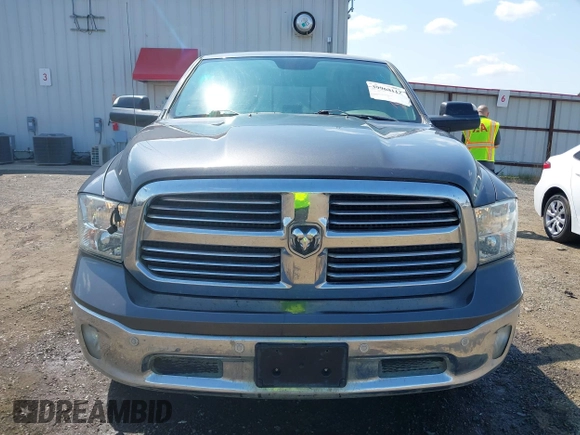 2018 Ram 1500 SLT z VIN 1C6RR7GM3JS230739, wystawiony jako IAAI lot #39968112 z przebiegiem 175 151 mil mil oraz . Historia ofert i sprzedaży dostępna na DreamBid. Obrazek 13.
