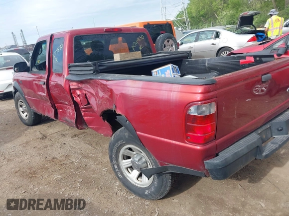 2005 Ford Ranger XL z VIN 1FTYR14UX5PA74830, wystawiony jako IAAI lot #42168030 z przebiegiem 235 021 mil mil oraz . Historia ofert i sprzedaży dostępna na DreamBid. Obrazek 3.